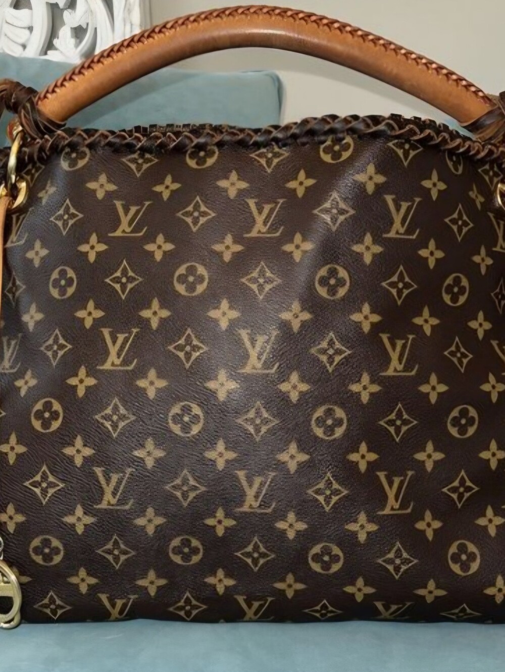 Louis Vuitton Artsy GM Brown Monogram Canvas Shoulder Bag with Tan Handle
